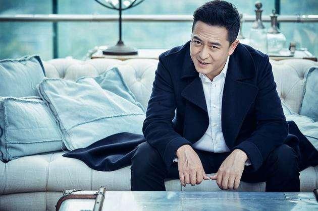 张嘉译父亲的照片曝光,揭秘娱乐圈低调巨星背后的家庭故事