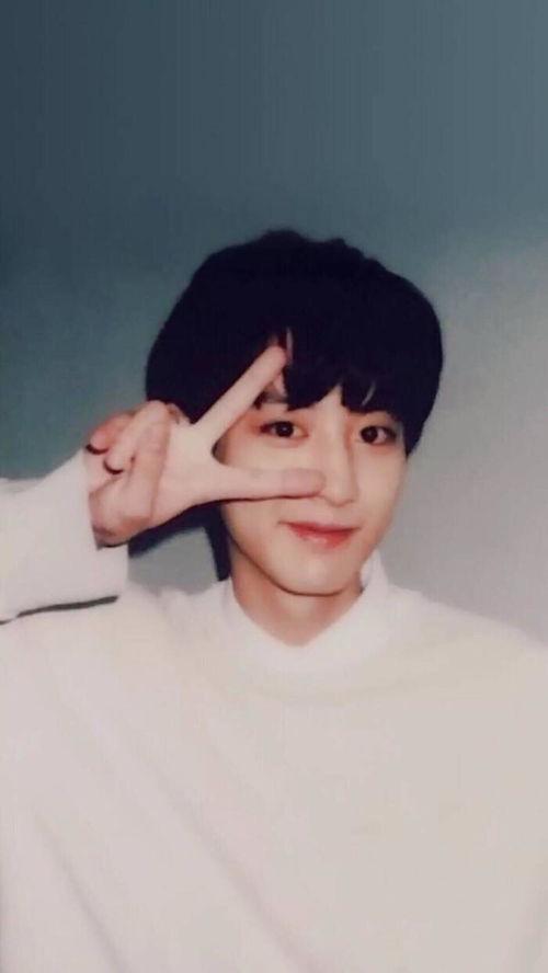 exo朴灿烈图片,EXO成员朴灿烈魅力瞬间捕捉