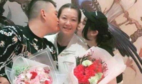 赵本山二任妻子照片,生活照曝光引关注